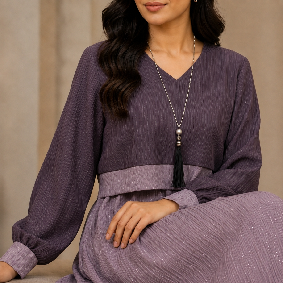 Premium Two-Tone Pleated Maxi Dress with Tassel Necklace